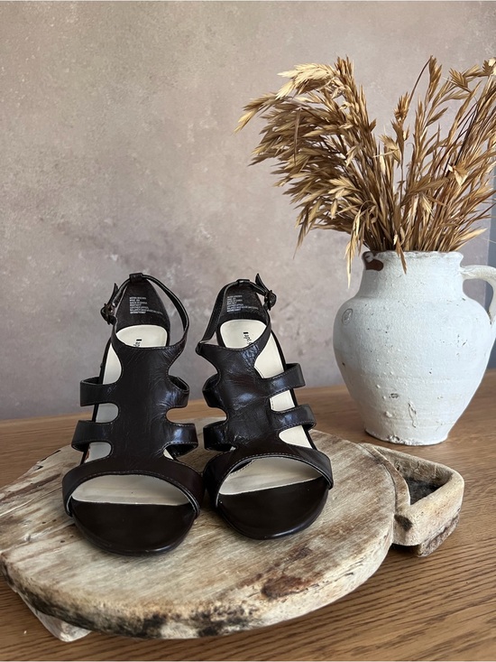 Apt. 9 Shoes - Dark Brown Leather Strappy Women’s Heeled Sandal SIZE 8M